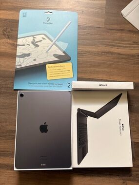 Apple iPad Air with Apple Pencil & Magic Keyboard - Purple